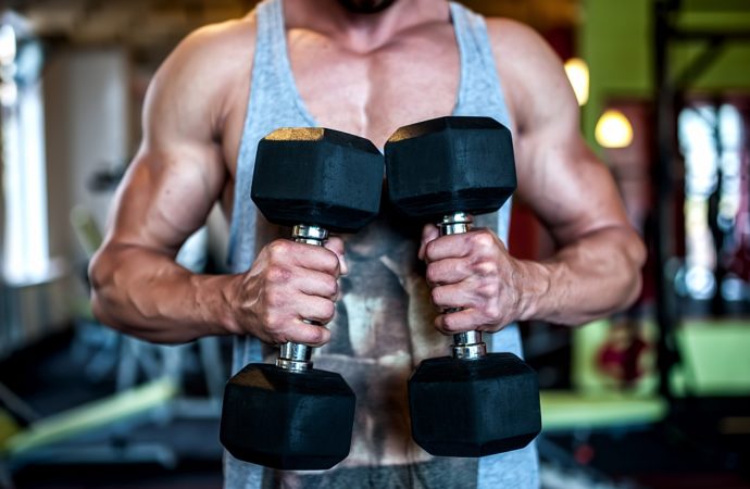Trening mięśni naramiennych z Krystyną Zrażewską cz.2