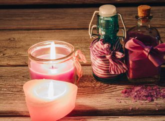 Eko świecznictwo: Korzyści stosowania olejów roślinnych w świecach i zniczach